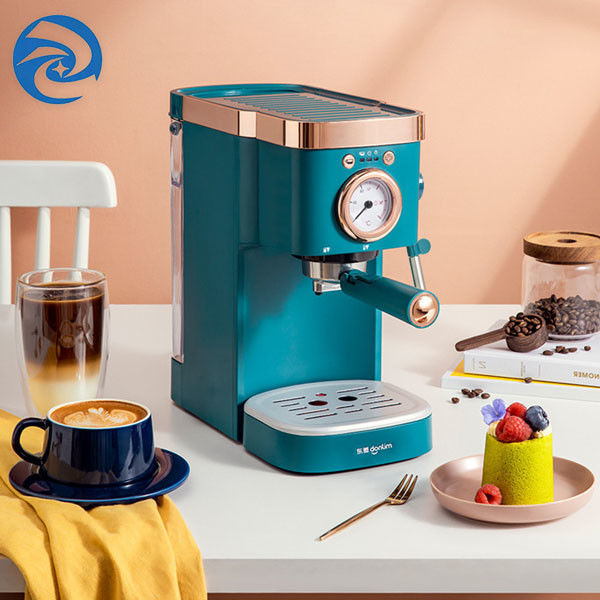 Italiano pequeno 1050W da máquina semi automática do café da casa para a casa com leite Frother
